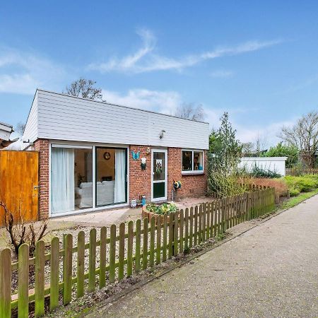 Endearing Holiday Home In Noordwijkerhout With Garden Bbq ภายนอก รูปภาพ
