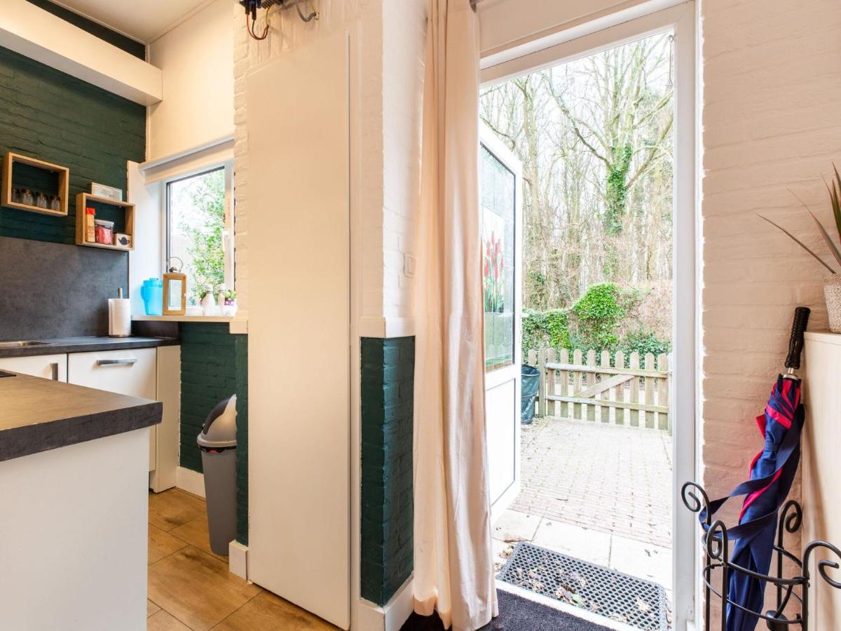 Endearing Holiday Home In Noordwijkerhout With Garden Bbq ภายนอก รูปภาพ