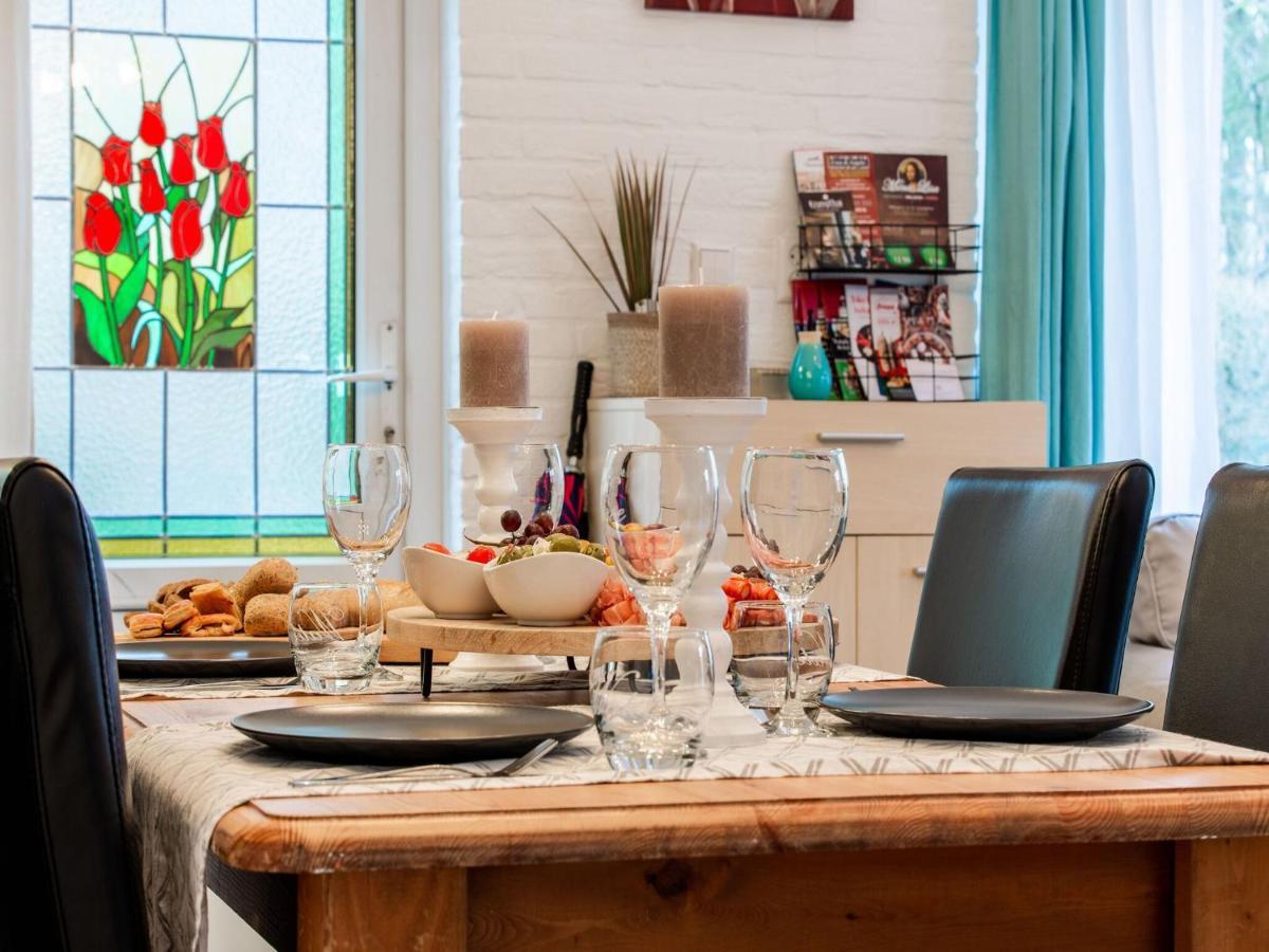 Endearing Holiday Home In Noordwijkerhout With Garden Bbq ภายนอก รูปภาพ